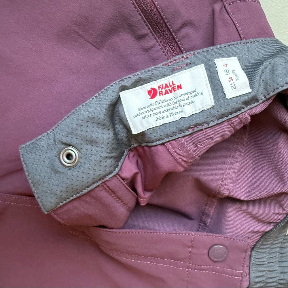 NWT Ladies Fjallraven Port Abisko Trail Stretch Shorts | 4 (EU 36) - Picture 3 of 15